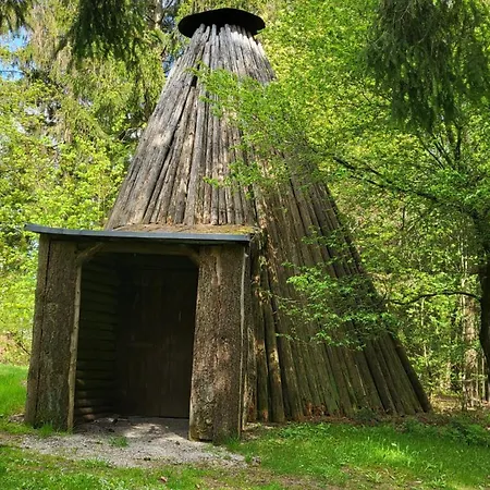 Haus 4 Geloeschte Whg דירה